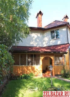 Продам квартиру 5-к квартира 215 м² на 2 этаже 3-этажного кирпичного дома