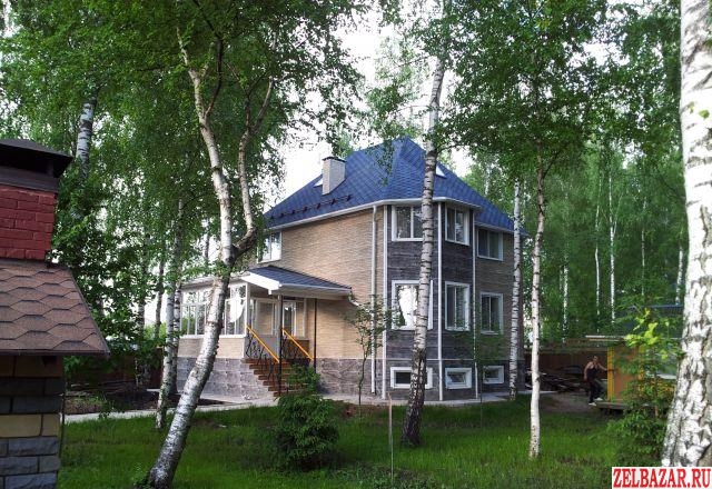 Сдам коттедж коттедж 210 м² ( кирпич )  на участке 10 сот.  ,  22 км до города